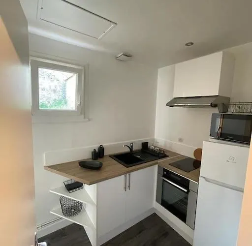 Maisonnette A La Campagne Avec Jardinet Apartmán *