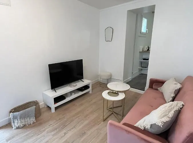 Maisonnette A La Campagne Avec Jardinet *